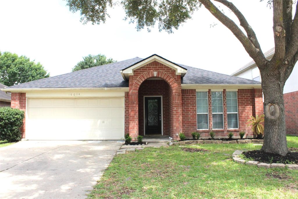 16014 Clayton Green Drive, Houston, TX 77082