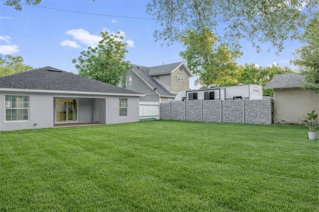 319 AVENUE A NE, Winter Haven, FL 33881