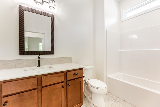 1208 Stutzman St., Halstead, KS 67056