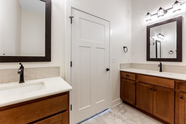 1208 Stutzman St., Halstead, KS 67056