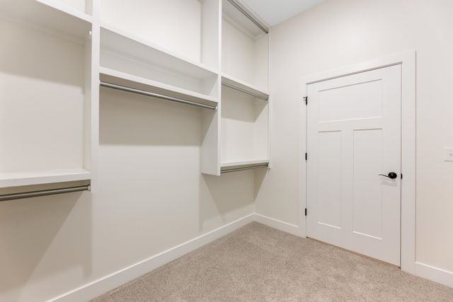 1208 Stutzman St., Halstead, KS 67056