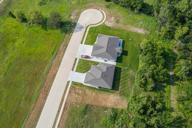 1208 Stutzman St., Halstead, KS 67056