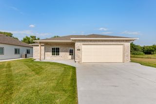 1208 Stutzman St., Halstead, KS 67056