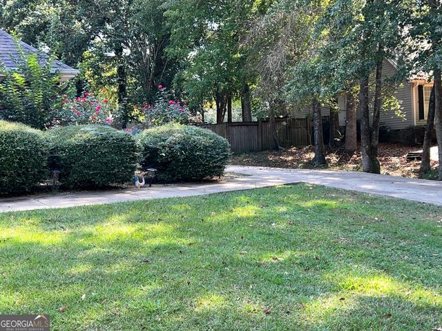 104 26th Avenue, Lanett, AL 36863