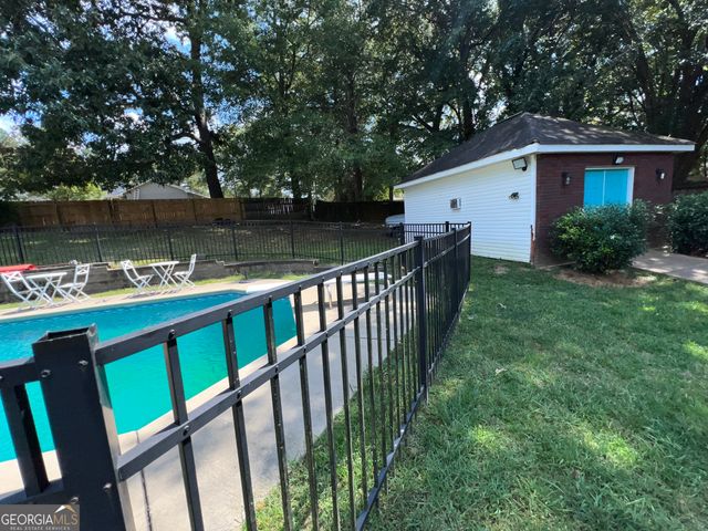 104 26th Avenue, Lanett, AL 36863