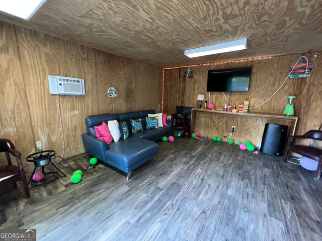 104 26th Avenue, Lanett, AL 36863