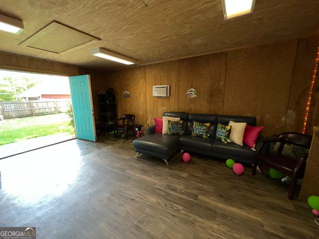 104 26th Avenue, Lanett, AL 36863