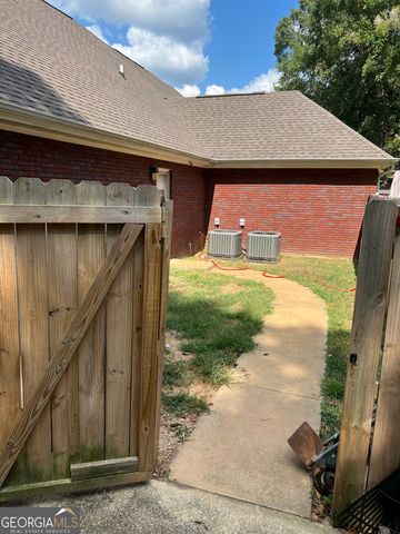 104 26th Avenue, Lanett, AL 36863