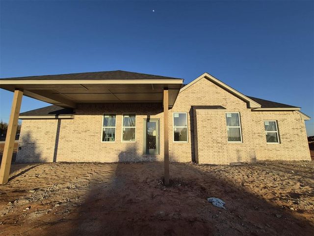 1228 Twin Oaks Drive, Blanchard, OK 73010