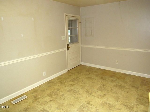 2635 W Lyon Station Road, Creedmoor, NC 27522