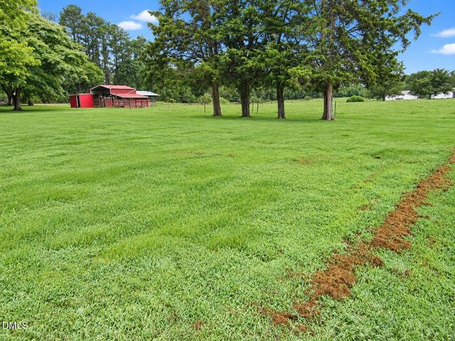 2635 W Lyon Station Road, Creedmoor, NC 27522