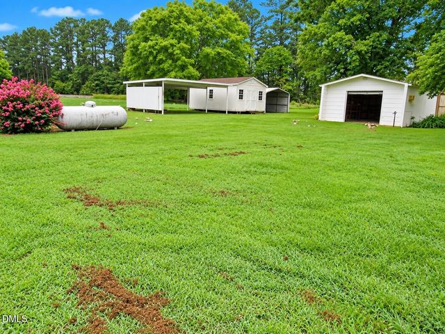 2635 W Lyon Station Road, Creedmoor, NC 27522