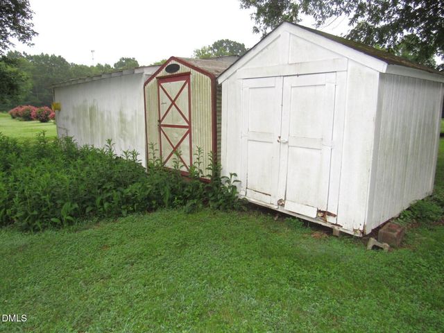 2635 W Lyon Station Road, Creedmoor, NC 27522
