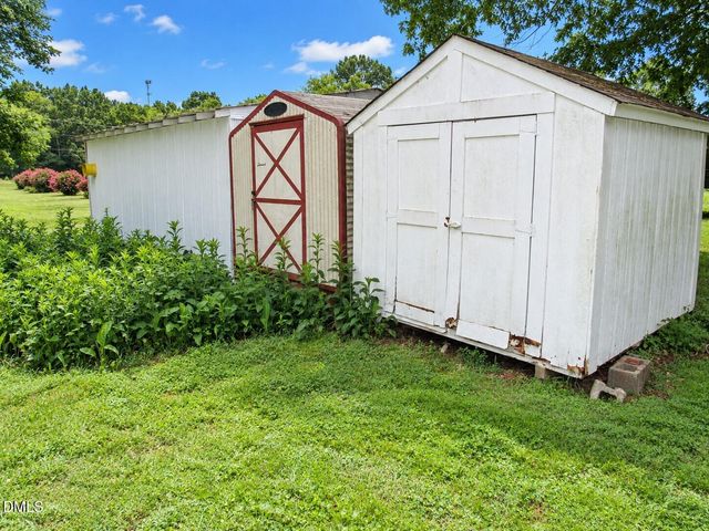 2635 W Lyon Station Road, Creedmoor, NC 27522