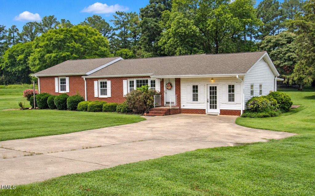 2635 W Lyon Station Road, Creedmoor, NC 27522