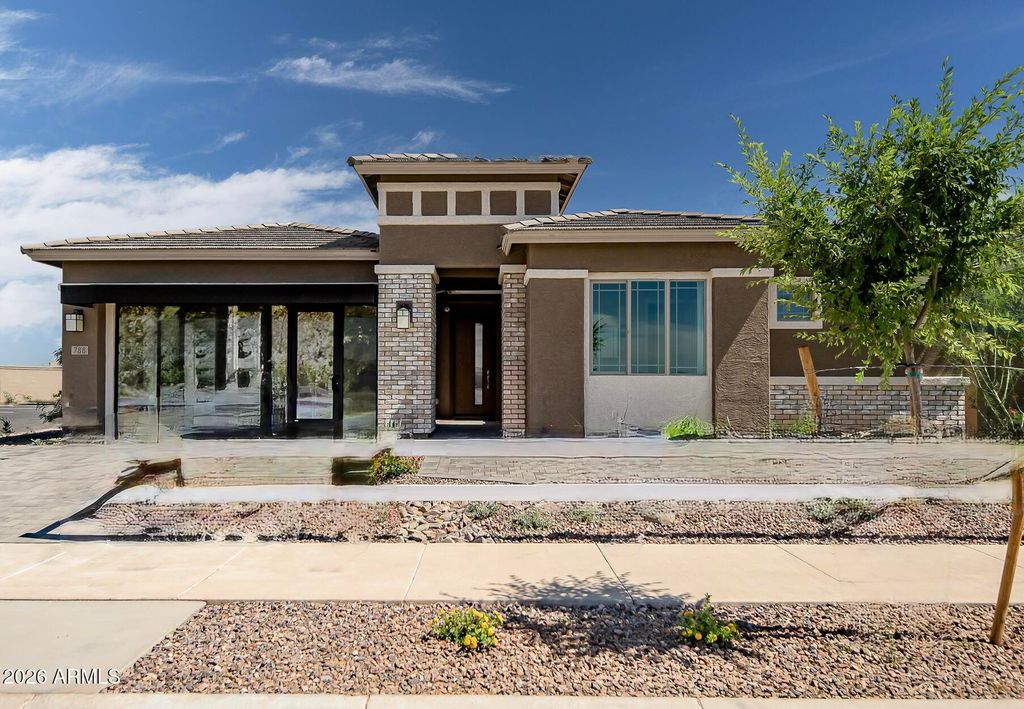 788 W PELICAN Drive, Queen Creek, AZ 85140