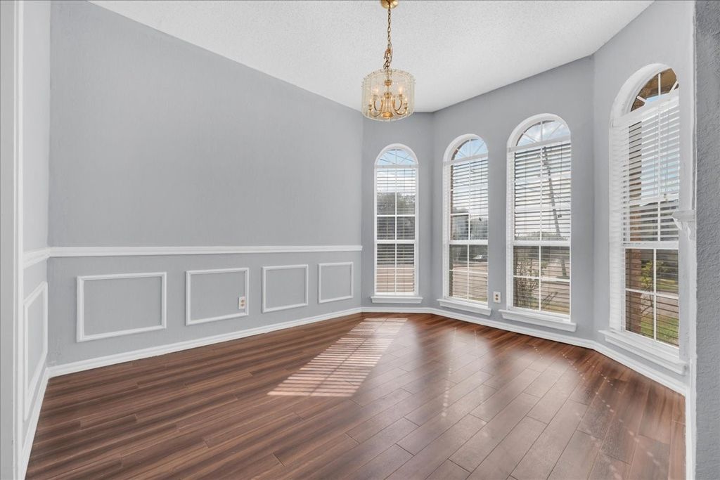 2200 Meadowstone Drive, Carrollton, TX 75006 — photo 5