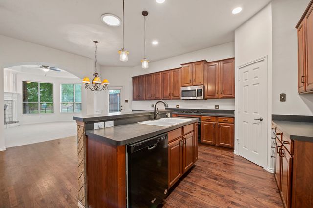2404 Windgate Lane, Frisco, TX 75033
