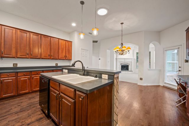 2404 Windgate Lane, Frisco, TX 75033