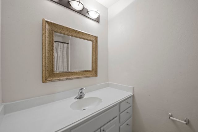 2404 Windgate Lane, Frisco, TX 75033