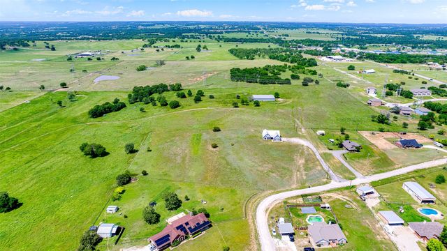 394 Mark Layne Road, Weatherford, TX 76088