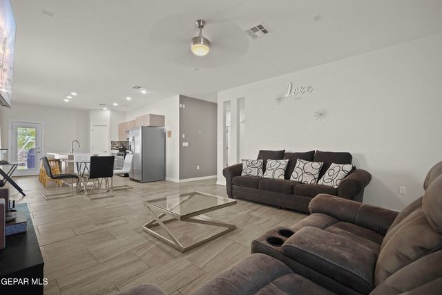 13216 POCKLINGTON Road, El Paso, TX 79928