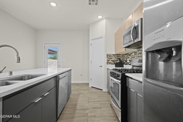 13216 POCKLINGTON Road, El Paso, TX 79928