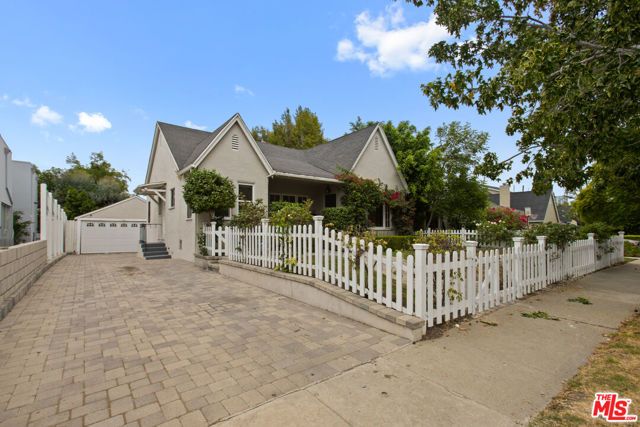 2127 Benecia Avenue, Los Angeles, CA 90025