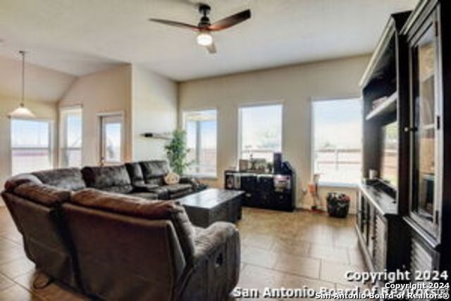3929 PEASE PARK, Converse, TX 78109