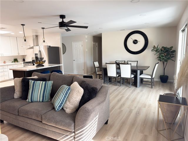 42715 Kansas, Palm Desert, CA 92211