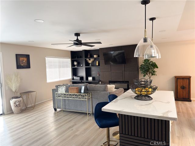 42715 Kansas, Palm Desert, CA 92211