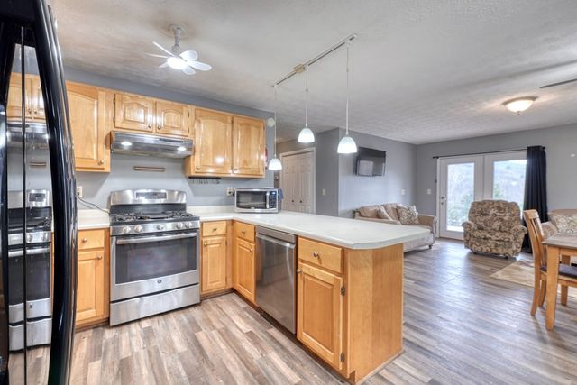 2276 Lovingood Rd., Hiawassee, GA 30546