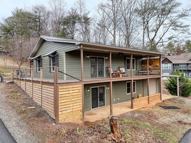 2276 Lovingood Rd., Hiawassee, GA 30546