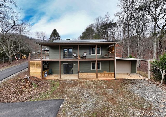 2276 Lovingood Rd., Hiawassee, GA 30546