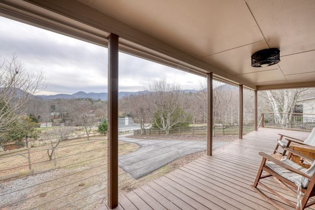 2276 Lovingood Rd., Hiawassee, GA 30546