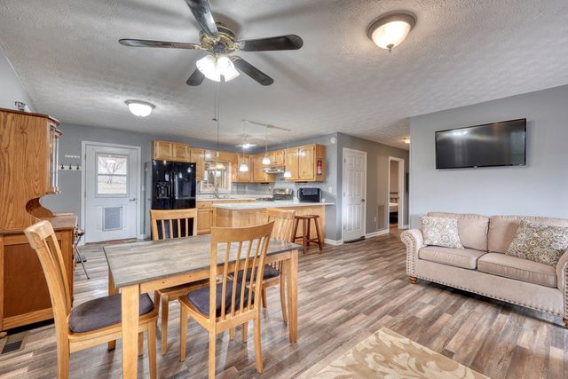 2276 Lovingood Rd., Hiawassee, GA 30546