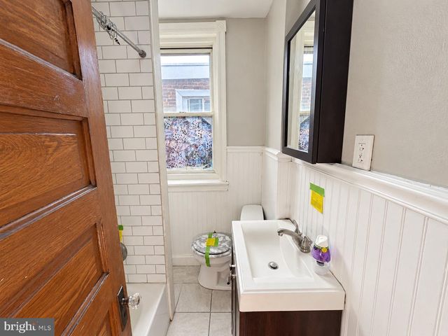 2059 E VICTORIA ST, Philadelphia, PA 19134