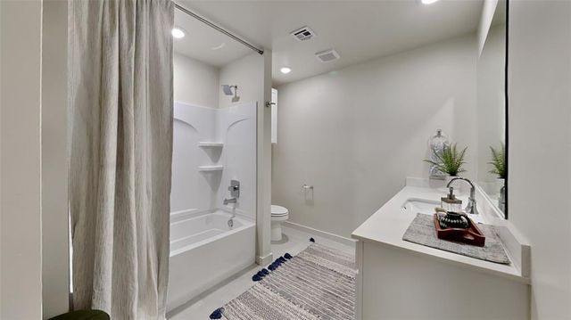 8903 NW 109th Lane, Oklahoma City, OK 73162
