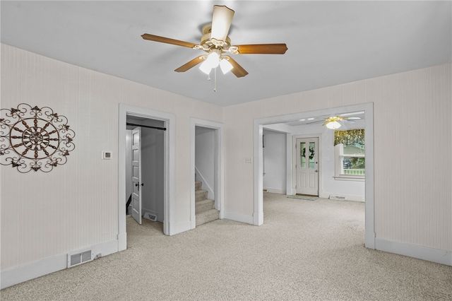229 Spruce St, Zelienople Boro, PA 16063