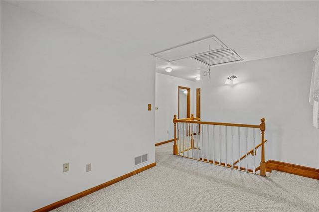 229 Spruce St, Zelienople Boro, PA 16063