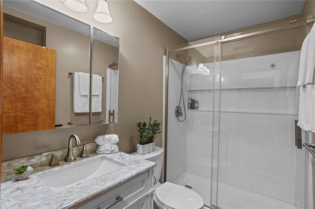 229 Spruce St, Zelienople Boro, PA 16063