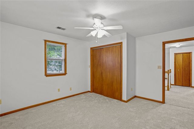 229 Spruce St, Zelienople Boro, PA 16063
