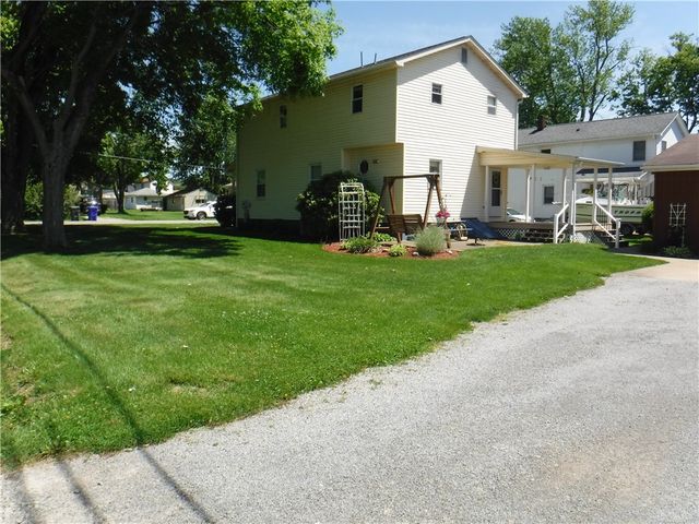 229 Spruce St, Zelienople Boro, PA 16063