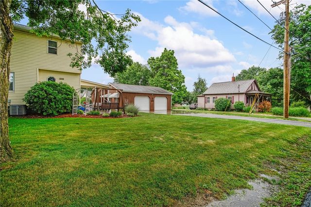 229 Spruce St, Zelienople Boro, PA 16063