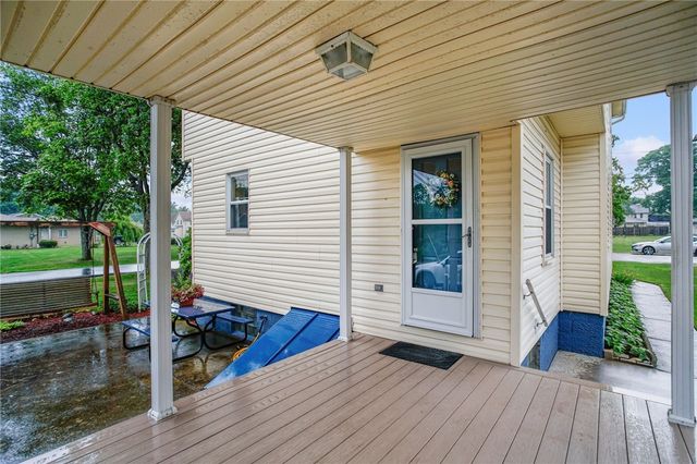 229 Spruce St, Zelienople Boro, PA 16063
