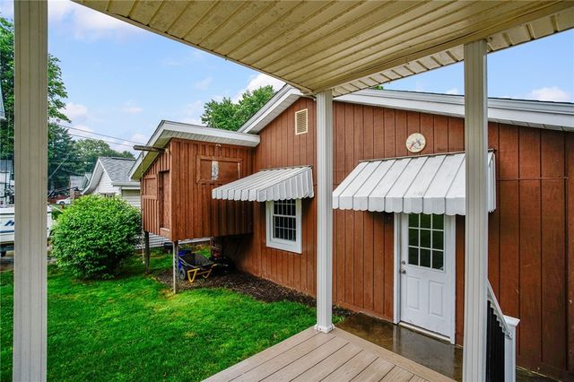 229 Spruce St, Zelienople Boro, PA 16063
