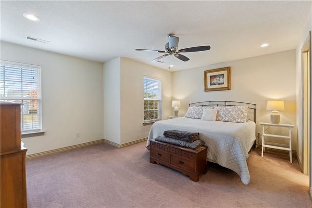 681 Edens Court, Centerton, AR 72719