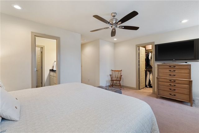 681 Edens Court, Centerton, AR 72719