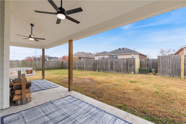 681 Edens Court, Centerton, AR 72719