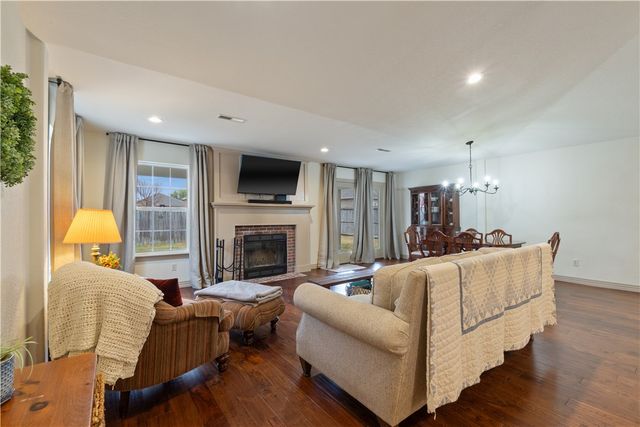 681 Edens Court, Centerton, AR 72719